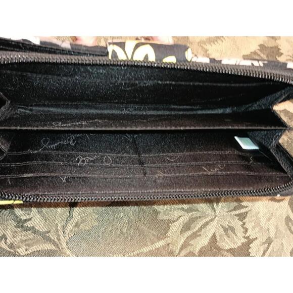 Vera Bradley Turn Lock 7.5"x4.7" 10 Card Wallet Baroque 2 Zip Compartments - Picture 3 of 4